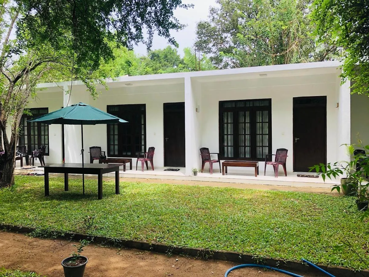 Hotel Chanara Sigiriya Resort
